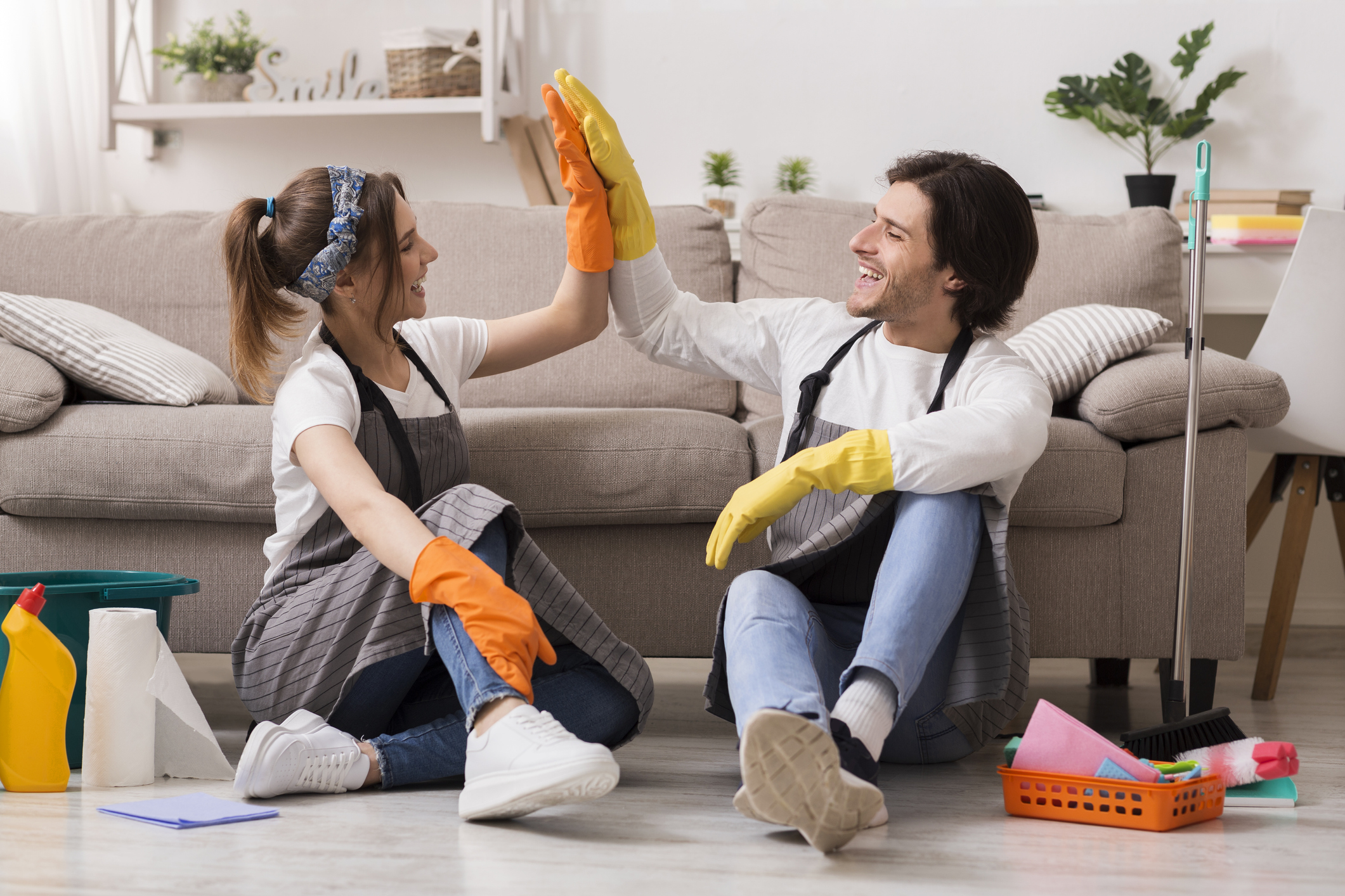 Organize uma rotina de limpeza da casa